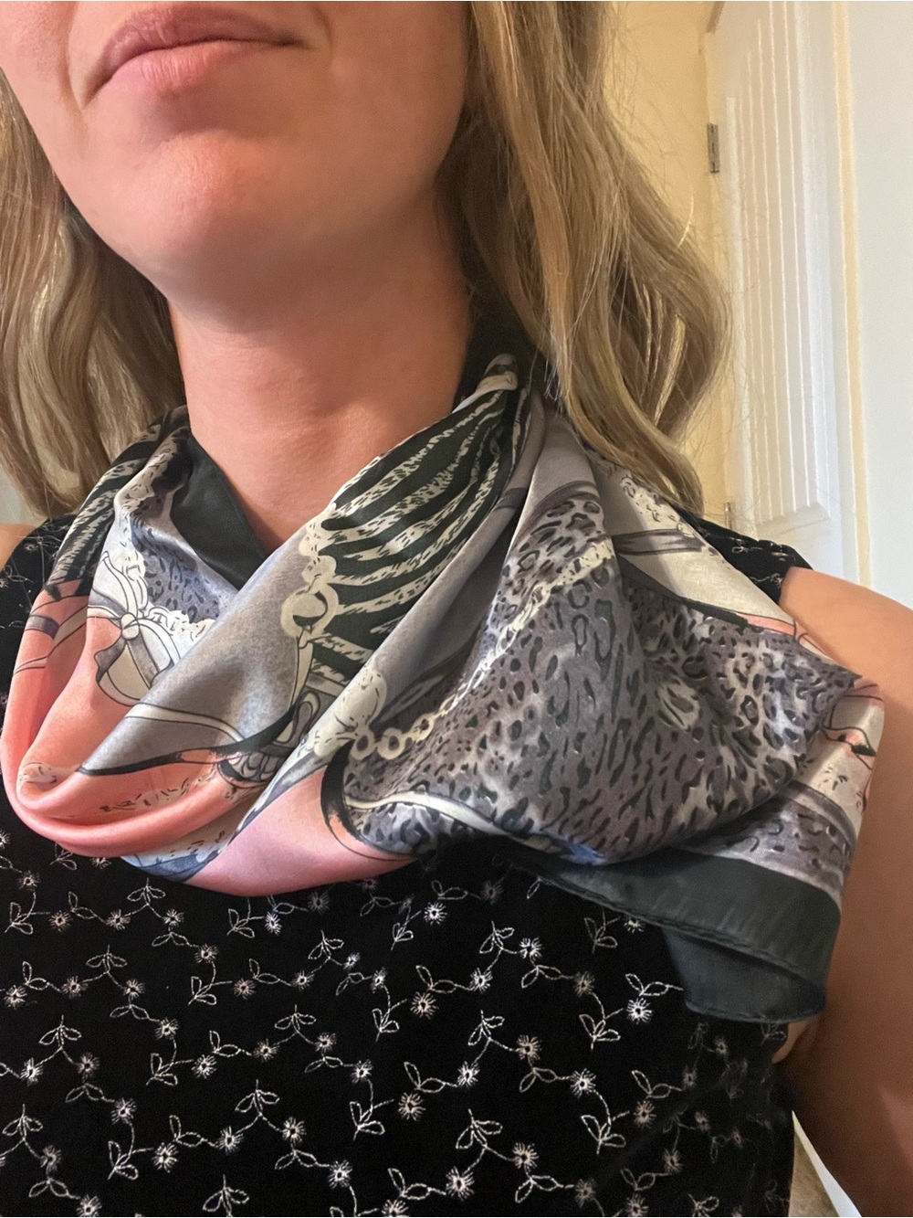 Silk Patterned Women's Scarf in Pink and Gray